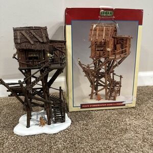 Lemax 2002 Pinewood Perch Village Collection #24815 Birds Dog Wood Watchtower